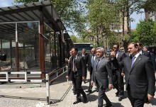 Президент Серж Саргсян посетил столичный сквер Маштоца