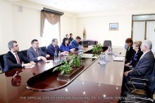 Mayor Taron Margaryan had a meeting with the member of the City Council of Glendale (USA) Eileen Givens