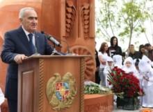 Galust Sahakyan Takes Part in the Opening of the Monument Dedicated to the Armenian Genocide Centennial
