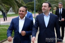 Armenian PM Holds Working Meeting with Georgian Premier
