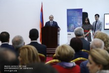 Премьер-министр принял участие в церемонии вручения призов 10-й международной олимпиады по микроэлектронике