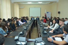По инициативе Молодежной организации РПА студенты АГЭУ ознакомились с проектом конституционных реформ 