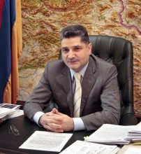 Тигран Саркисян поздравил Вано Мерабишвили