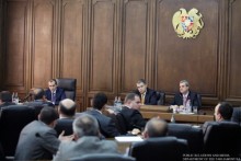 В постоянных комиссиях НС продолжаются обсуждения отчета об исполнении Государственного бюджета РА на 2011 г.