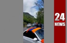 ՀՀԿ-ականները մեքենաներով փակել են Ալավերդի-Վանաձոր ճանապարհը