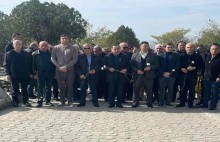  Այսօր՝ հոկտեմբերի 27-ին, ՀՀԿ մի շարք անդամներ «Եռաբլուր» զինվորական պանթեոնում հարգանքի տուրք մատուցեցին հոկտեմբերի 27-ի ոճրագործության զոհերի հիշատակին