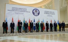 Президент в Туркменистане принял участие в заседании Совета глав государств СНГ, встретился с Президентом РФ Владимиром Путиным