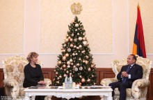 Председатель НС О.Абраамян принял спецпредставителя Генерального секретаря СЕ в РА