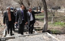 Mayor Taron Margaryan watched the work started in the administrative district of Malatia Sebastia