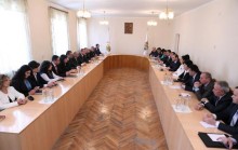 The mayors of Yerevan and Stepanakert discussed the process of cooperation programs