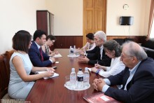 Вице-спикер НС РА встретился с мэром и председателем армянской общины Салоник
