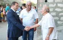 Мэр Тарон Маркарян встретился с жителями общежития в Вардашене