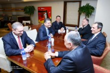 Tigran Sargsyan Meets Bulgarian Counterpart Plamen Oresharski