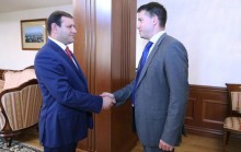 The Mayor had a meeting with the CEO of “Armentel” company  