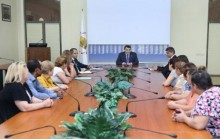 A discussion with the residents of the hostel building of the 4th grade of emergency rate located at Sisakyan 3 was held in the City Hall