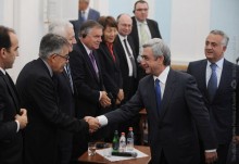 PRESIDENT SERZH SARGSYAN RECEIVED THE REPRESENTATIVES OF THE BANKERS CLUB