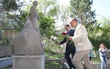 Открыт  памятник Гранту Матевосяну
