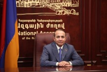 Председатель НС О.Абраамян отбывает с рабочим визитом в Швейцарию