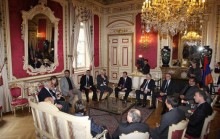 Mayor Taron Margaryan had a meeting with the Mayor of Lyon