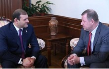 Мэр Еревана встретился с чрезвычайным и полномочным послом Литвы в Армении Эрикасом Петрикасом  