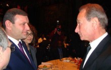 The mayors of Yerevan and Paris have discussed the issues related to the cooperation between the two capitals