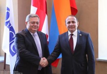 Հայաստանի եւ Վրաստանի խորհրդարանների նախագահները մասնակցեցին խորհրդաժողովի