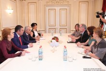 RA NA Speaker Galust Sahakyan Receives the Officers of the USAID Support to RA NA Program