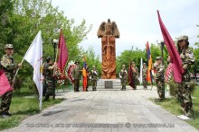 The Mayor put flowers at the memorial to the victims of Artsakh war and the Great Patriotic War