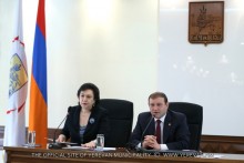 Mayor Taron Margaryan and the RA Minister of Diaspora Hranush Hakobyan discussed the issues related to "Come home" program