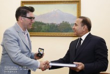 Hovik Abrahamyan Welcomes Renowned Designer Michael Aram Volohodzhyan