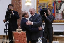 Стартовал рабочий визит Премьер-министра РА в Беларусь