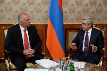 PRESIDENT SERZH SARGSYAN RECEIVES PACE CO-RAPPORTEURS AXEL FISCHER AND ALAN MEALE