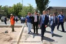 Yerevan Mayor Taron Margaryan had a working visit to the administrative districts of Kanaker Zeytun