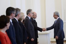 President Serzh Sargsyan receives French parliamentarians’ delegation