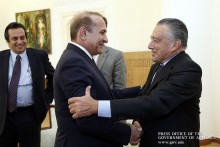 PM Receives Argentine-Armenian Businessman Eduardo Eurnekian