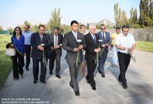 Parliamentary Delegation of Belarus Visits the Tsitsernakaberd Memorial Complex of the Armenian Genocide