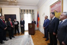 Prime Minister Hovik Abrahamyan Attends Official Reception on Armenia Independence Day
