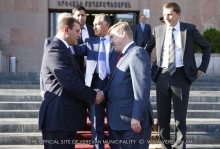 Мэр Еревана Тарон Маргарян встретился с мэром Новосибирска