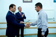 Taron Margaryan congratulated the members of RPA Ajapnyak territorial organization