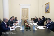 IT Development Prospects Discussed in Government